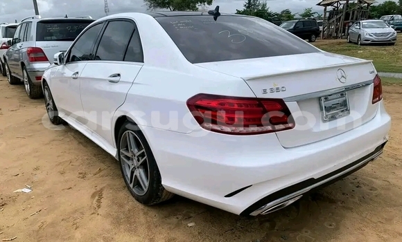 Acheter Occasion Voiture Mercedes-Benz E–Class Autre à Ouagadougou, Burkina-Faso Acheter Occasion Voiture Mercedes-Benz E–Class Autre à Ouagadougou, Burkina-Faso