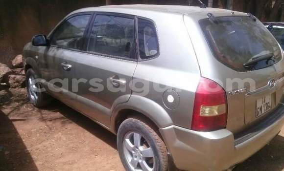 Acheter Occasion Voiture Hyundai Tucson Gris à Ouagadougou au Burkina-Faso Acheter Occasion Voiture Hyundai Tucson Gris à Ouagadougou au Burkina-Faso