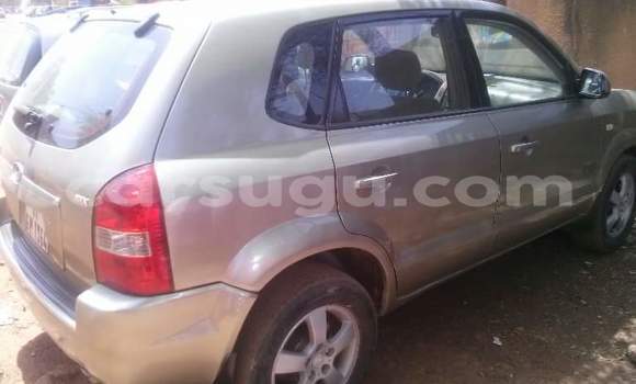 Acheter Occasion Voiture Hyundai Tucson Gris à Ouagadougou, Burkina-Faso Acheter Occasion Voiture Hyundai Tucson Gris à Ouagadougou, Burkina-Faso