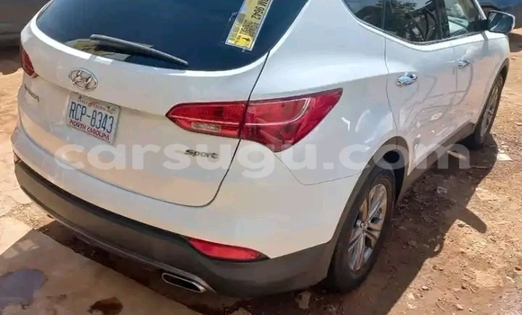 Acheter Occasion Voiture Hyundai Santa Fe Blanc à Ouagadougou, Burkina-Faso Acheter Occasion Voiture Hyundai Santa Fe Blanc à Ouagadougou, Burkina-Faso
