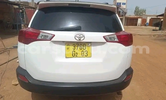 Acheter Occasion Voiture Toyota RAV4 Blanc à Ouagadougou, Burkina-Faso Acheter Occasion Voiture Toyota RAV4 Blanc à Ouagadougou, Burkina-Faso