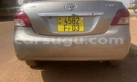 Acheter Occasion Voiture Toyota Yaris Gris à Ouagadougou, Burkina-Faso Acheter Occasion Voiture Toyota Yaris Gris à Ouagadougou, Burkina-Faso