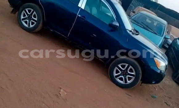 Acheter Occasion Voiture Toyota RAV4 Bleu à Ouagadougou, Burkina-Faso Acheter Occasion Voiture Toyota RAV4 Bleu à Ouagadougou, Burkina-Faso