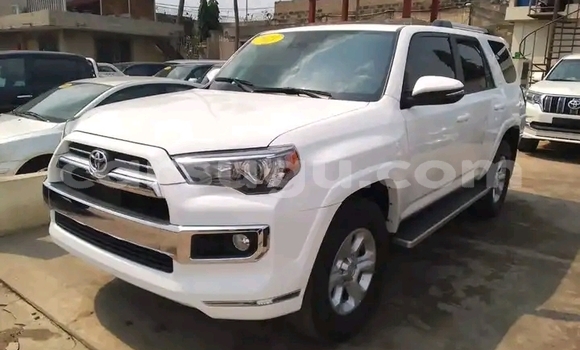 Acheter Occasion Voiture Toyota 4Runner Blanc à Ouagadougou, Burkina-Faso Acheter Occasion Voiture Toyota 4Runner Blanc à Ouagadougou, Burkina-Faso