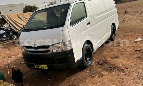 Acheter Occasion Voiture Toyota Hiace Blanc à Ouagadougou, Burkina-Faso Acheter Occasion Voiture Toyota Hiace Blanc à Ouagadougou, Burkina-Faso