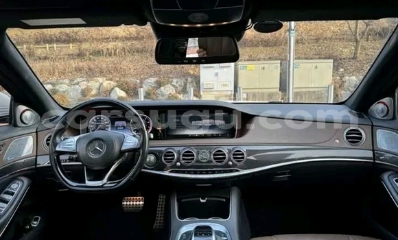 Sayi Na hannu Mercedes-Benz S–Class White Mota in Ouagadougou a Burkina Faso Sayi Na hannu Mercedes-Benz S–Class White Mota in Ouagadougou a Burkina Faso