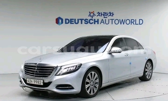 Sayi Na hannu Mercedes-Benz S–Class White Mota in Ouagadougou a Burkina Faso Sayi Na hannu Mercedes-Benz S–Class White Mota in Ouagadougou a Burkina Faso