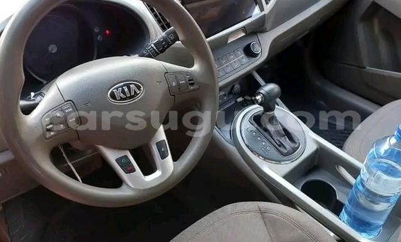 Sayi Na hannu Kia Sportage Azurfa Mota in Ouagadougou a Burkina Faso Sayi Na hannu Kia Sportage Azurfa Mota in Ouagadougou a Burkina Faso