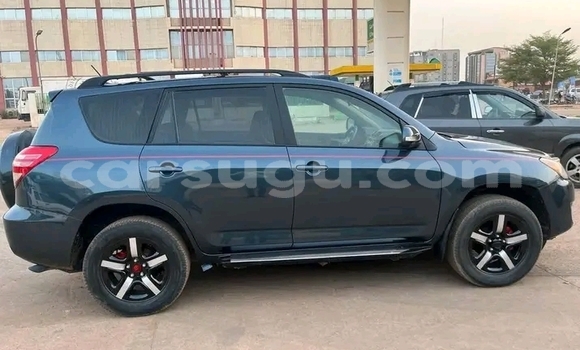 Sayi Na hannu Toyota RAV4 Green Mota in Ouagadougou a Burkina Faso Sayi Na hannu Toyota RAV4 Green Mota in Ouagadougou a Burkina Faso
