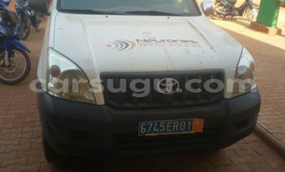 Acheter Occasion Voiture Toyota Land Cruiser Prado Blanc à Ouagadougou au Burkina-Faso Acheter Occasion Voiture Toyota Land Cruiser Prado Blanc à Ouagadougou au Burkina-Faso