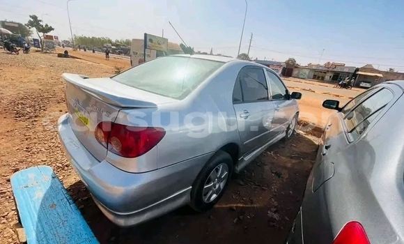 Sayi Na hannu Toyota Corolla Azurfa Mota in Ouagadougou a Burkina Faso Sayi Na hannu Toyota Corolla Azurfa Mota in Ouagadougou a Burkina Faso