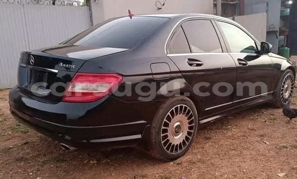 Sayi Na hannu Mercedes-Benz 4Matic Black Mota in Ouagadougou a Burkina Faso Sayi Na hannu Mercedes-Benz 4Matic Black Mota in Ouagadougou a Burkina Faso