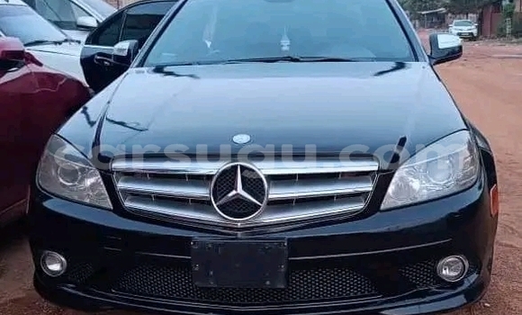 Sayi Na hannu Mercedes-Benz 4Matic Black Mota in Ouagadougou a Burkina Faso Sayi Na hannu Mercedes-Benz 4Matic Black Mota in Ouagadougou a Burkina Faso