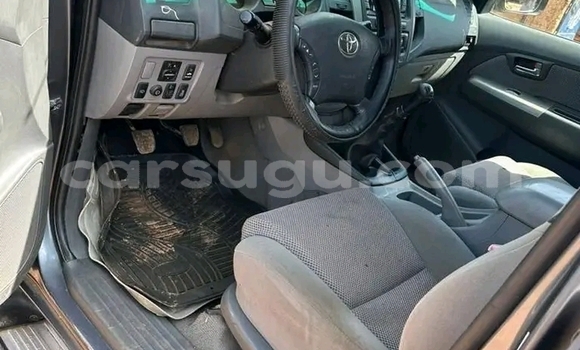 Sayi Na hannu Toyota Hilux Black Mota in Ouagadougou a Burkina Faso Sayi Na hannu Toyota Hilux Black Mota in Ouagadougou a Burkina Faso