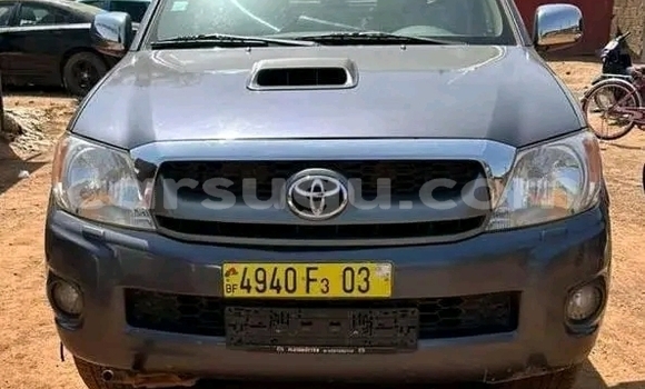 Sayi Na hannu Toyota Hilux Black Mota in Ouagadougou a Burkina Faso Sayi Na hannu Toyota Hilux Black Mota in Ouagadougou a Burkina Faso