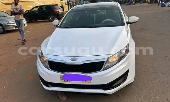 Sayi Na hannu Kia Optima White Mota in Ouagadougou a Burkina Faso Sayi Na hannu Kia Optima White Mota in Ouagadougou a Burkina Faso