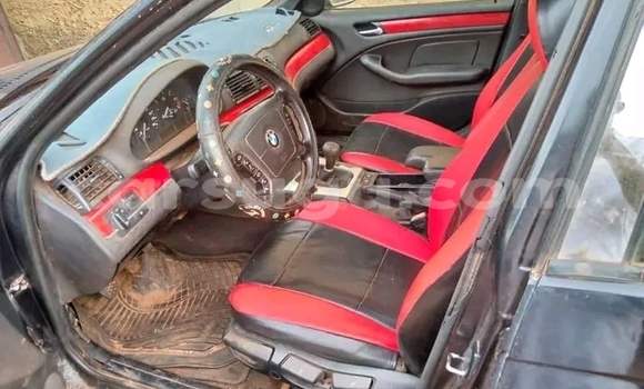 Sayi Na hannu BMW 315 Black Mota in Ouagadougou a Burkina Faso Sayi Na hannu BMW 315 Black Mota in Ouagadougou a Burkina Faso