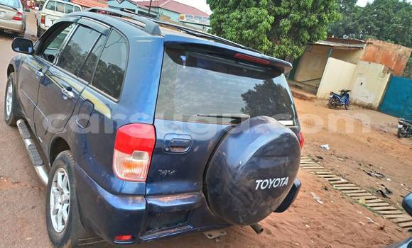 Acheter Occasion Voiture Toyota RAV4 Bleu à Bobo Dioulasso, Burkina-Faso Acheter Occasion Voiture Toyota RAV4 Bleu à Bobo Dioulasso, Burkina-Faso