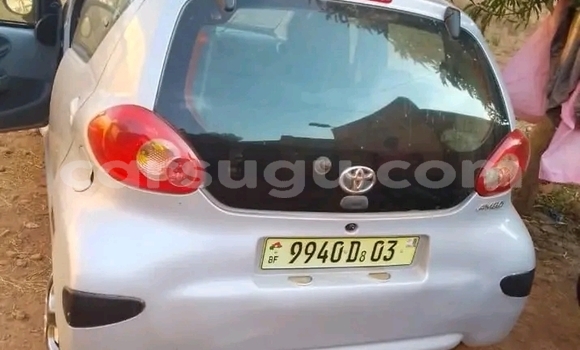Sayi Na hannu Toyota Aygo Azurfa Mota in Ouagadougou a Burkina Faso Sayi Na hannu Toyota Aygo Azurfa Mota in Ouagadougou a Burkina Faso