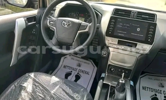 Acheter Occasion Voiture Toyota Land Cruiser Noir à Ouagadougou, Burkina-Faso Acheter Occasion Voiture Toyota Land Cruiser Noir à Ouagadougou, Burkina-Faso