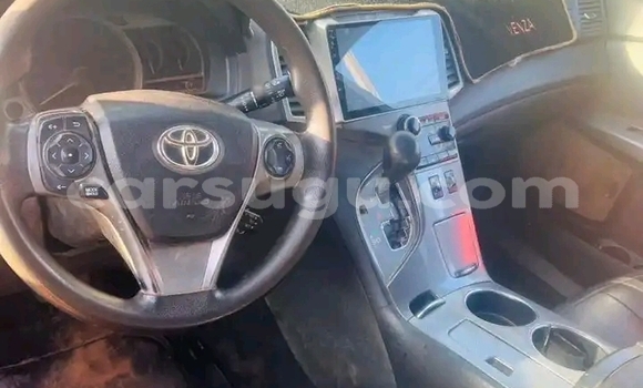 Acheter Occasion Voiture Toyota Venza Blanc à Ouagadougou, Burkina-Faso Acheter Occasion Voiture Toyota Venza Blanc à Ouagadougou, Burkina-Faso