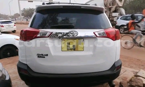 Acheter Occasion Voiture Toyota RAV4 Blanc à Ouagadougou, Burkina-Faso Acheter Occasion Voiture Toyota RAV4 Blanc à Ouagadougou, Burkina-Faso