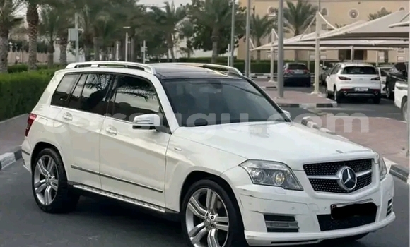 Acheter Occasion Voiture Mercedes-Benz GLK–Class Blanc à Ouagadougou, Burkina-Faso