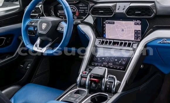 Sayi Na hannu Lamborghini Urus White Mota in Ouagadougou a Burkina Faso