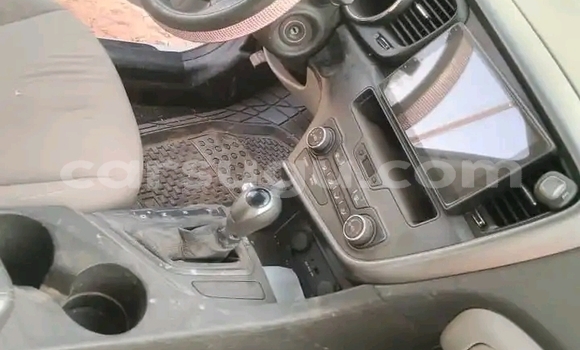 Acheter Occasion Voiture Toyota RAV4 Bleu à Ouagadougou, Burkina-Faso Acheter Occasion Voiture Toyota RAV4 Bleu à Ouagadougou, Burkina-Faso