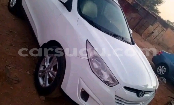Acheter Occasion Voiture Hyundai Tucson Blanc à Ouagadougou, Burkina-Faso Acheter Occasion Voiture Hyundai Tucson Blanc à Ouagadougou, Burkina-Faso