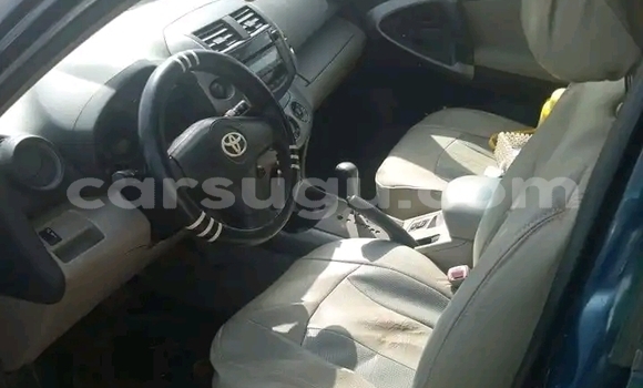 Acheter Occasion Voiture Toyota RAV4 Noir à Ouagadougou, Burkina-Faso Acheter Occasion Voiture Toyota RAV4 Noir à Ouagadougou, Burkina-Faso