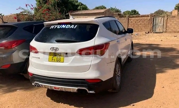 Acheter Occasion Voiture Hyundai Santa Fe Blanc à Koudougou, Burkina-Faso Acheter Occasion Voiture Hyundai Santa Fe Blanc à Koudougou, Burkina-Faso