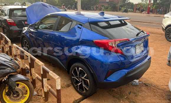 Acheter Occasion Voiture Toyota C-HR Bleu à Bobo Dioulasso, Burkina-Faso Acheter Occasion Voiture Toyota C-HR Bleu à Bobo Dioulasso, Burkina-Faso