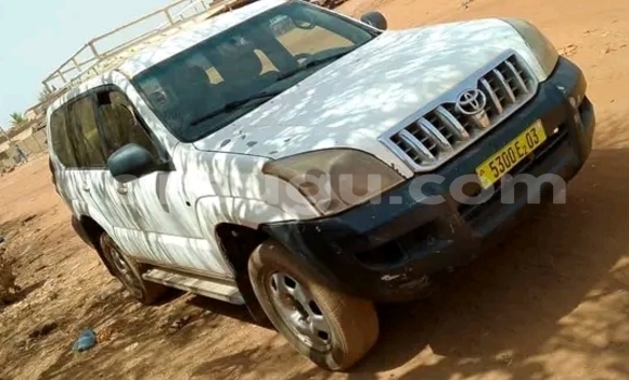 Acheter Occasion Voiture Toyota Prado Blanc à Ouagadougou, Burkina-Faso Acheter Occasion Voiture Toyota Prado Blanc à Ouagadougou, Burkina-Faso
