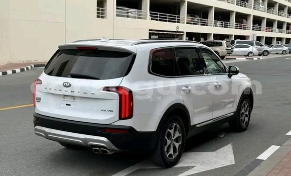 Acheter Occasion Voiture Kia Pride Blanc à Ouagadougou, Burkina-Faso Acheter Occasion Voiture Kia Pride Blanc à Ouagadougou, Burkina-Faso
