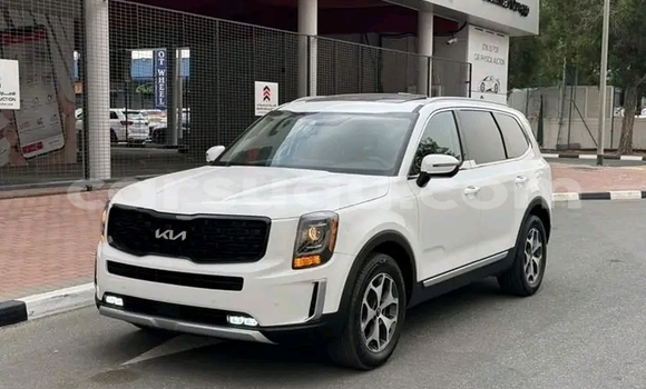 Acheter Occasion Voiture Kia Pride Blanc à Ouagadougou, Burkina-Faso Acheter Occasion Voiture Kia Pride Blanc à Ouagadougou, Burkina-Faso