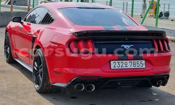 Acheter Occasion Voiture Ford Mustang Rouge à Ouagadougou, Burkina-Faso Acheter Occasion Voiture Ford Mustang Rouge à Ouagadougou, Burkina-Faso