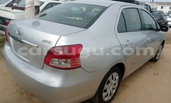 Acheter Occasion Voiture Toyota Yaris Gris à Ouagadougou, Burkina-Faso Acheter Occasion Voiture Toyota Yaris Gris à Ouagadougou, Burkina-Faso