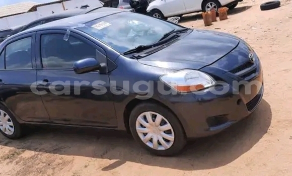 Acheter Occasion Voiture Toyota Yaris Bleu à Ouagadougou, Burkina-Faso Acheter Occasion Voiture Toyota Yaris Bleu à Ouagadougou, Burkina-Faso