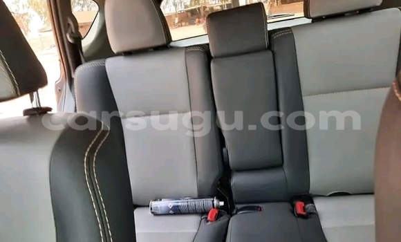 Sayi Na hannu Toyota RAV4 Azurfa Mota in Ouagadougou a Burkina Faso Sayi Na hannu Toyota RAV4 Azurfa Mota in Ouagadougou a Burkina Faso