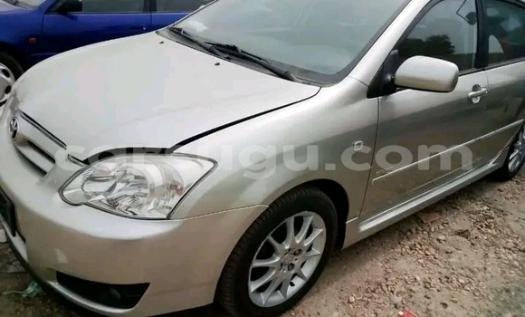 Sayi Na hannu Toyota Corolla Brown Mota in Ouagadougou a Burkina Faso Sayi Na hannu Toyota Corolla Brown Mota in Ouagadougou a Burkina Faso