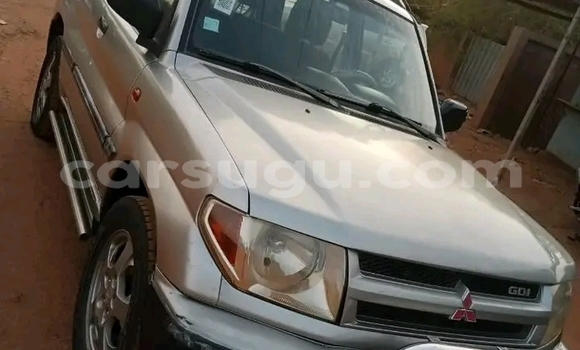 Acheter Occasion Voiture Mitsubishi Pajero Gris à Ouagadougou, Burkina-Faso Acheter Occasion Voiture Mitsubishi Pajero Gris à Ouagadougou, Burkina-Faso