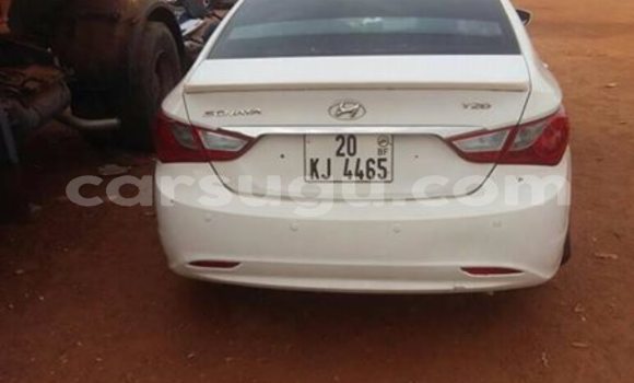 Acheter Occasion Voiture Hyundai Sonata Blanc à Ouagadougou au Burkina-Faso Acheter Occasion Voiture Hyundai Sonata Blanc à Ouagadougou au Burkina-Faso