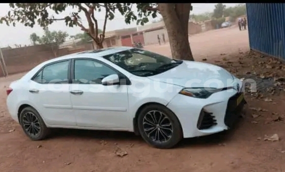 Acheter Occasion Voiture Toyota Corolla Blanc à Houndé, Burkina-Faso Acheter Occasion Voiture Toyota Corolla Blanc à Houndé, Burkina-Faso