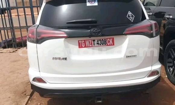 Acheter Occasion Voiture Toyota Harrier Blanc à Koloko, Kenedougou Acheter Occasion Voiture Toyota Harrier Blanc à Koloko, Kenedougou