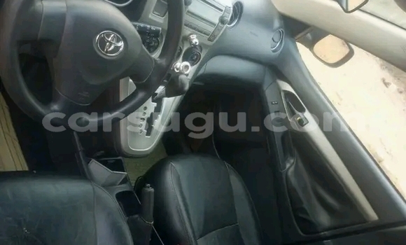 Acheter Occasion Voiture Toyota Matrix Noir à Ouagadougou, Burkina-Faso Acheter Occasion Voiture Toyota Matrix Noir à Ouagadougou, Burkina-Faso
