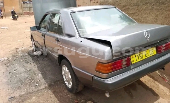 Acheter Occasion Voiture Mercedes-Benz 190 Autre à Ouagadougou, Burkina-Faso Acheter Occasion Voiture Mercedes-Benz 190 Autre à Ouagadougou, Burkina-Faso