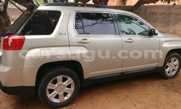 Sayi Na hannu GMC Suburban Azurfa Mota in Houndé a Burkina Faso Sayi Na hannu GMC Suburban Azurfa Mota in Houndé a Burkina Faso