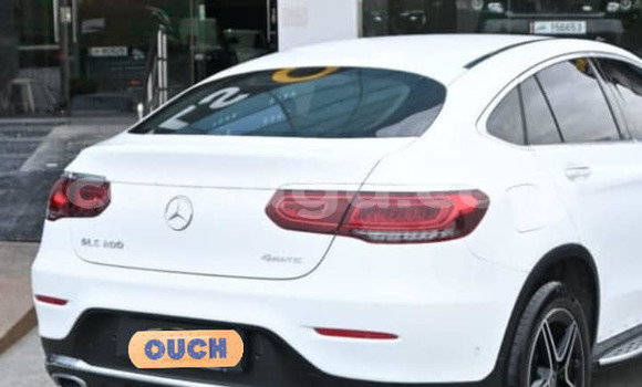 Acheter Occasion Voiture Mercedes-Benz GLC Blanc à Ouagadougou, Burkina-Faso Acheter Occasion Voiture Mercedes-Benz GLC Blanc à Ouagadougou, Burkina-Faso