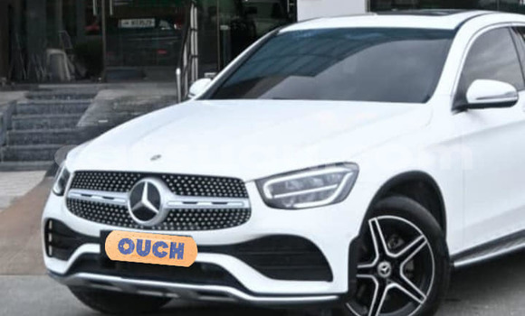 Acheter Occasion Voiture Mercedes-Benz GLC Blanc à Ouagadougou, Burkina-Faso Acheter Occasion Voiture Mercedes-Benz GLC Blanc à Ouagadougou, Burkina-Faso